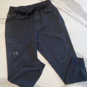 Under Armor Men’s fitted joggers